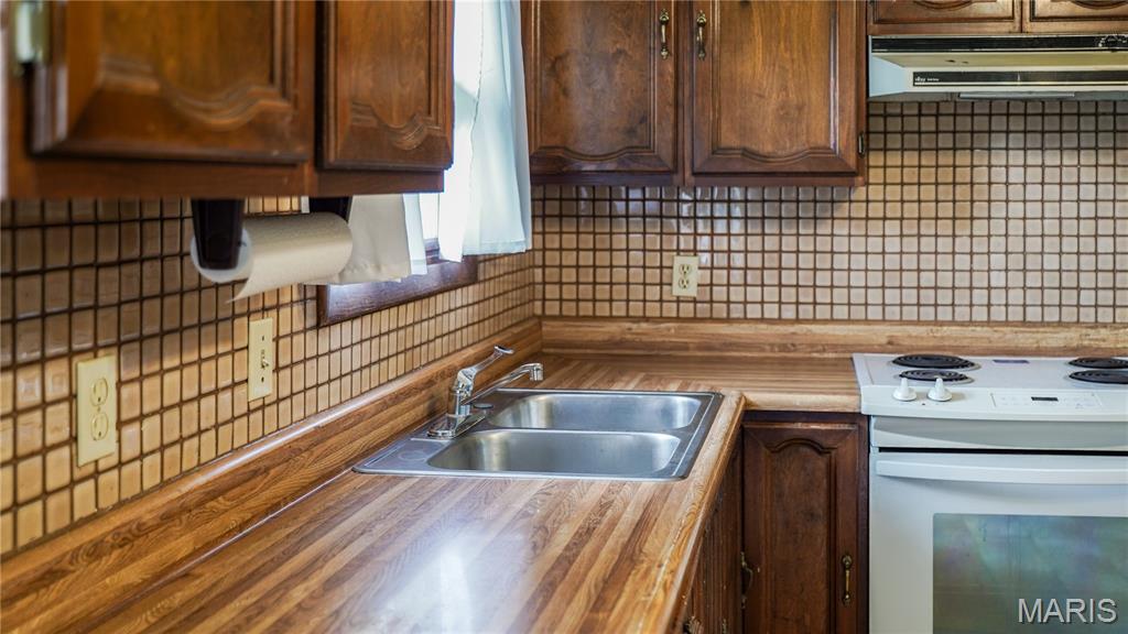 2826 Meyer Road Festus, MO 63028 - Photo 10 of 30