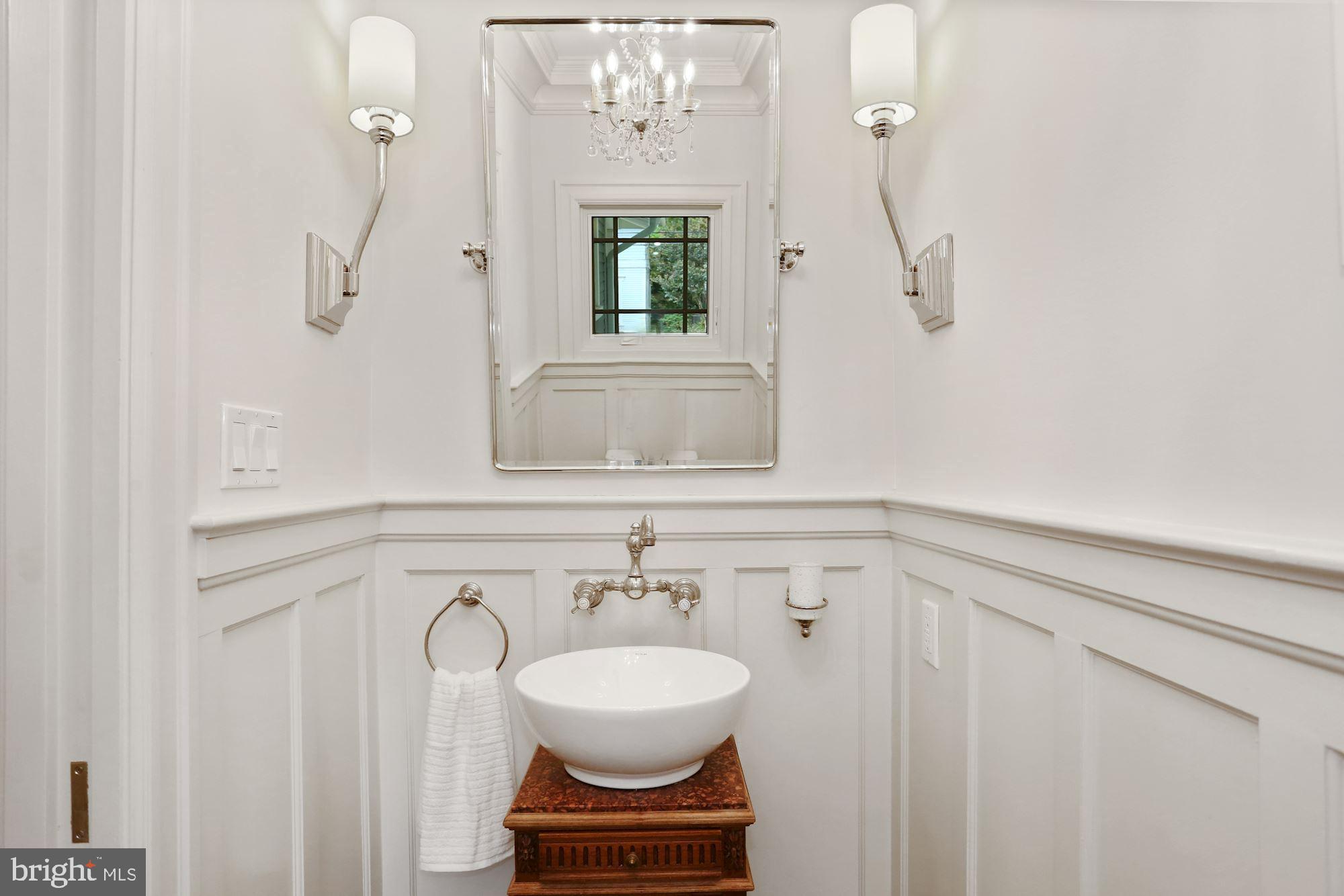 3310 Ross Place Northwest Washington, DC 20008 - Photo 22 of 67 Powder Room