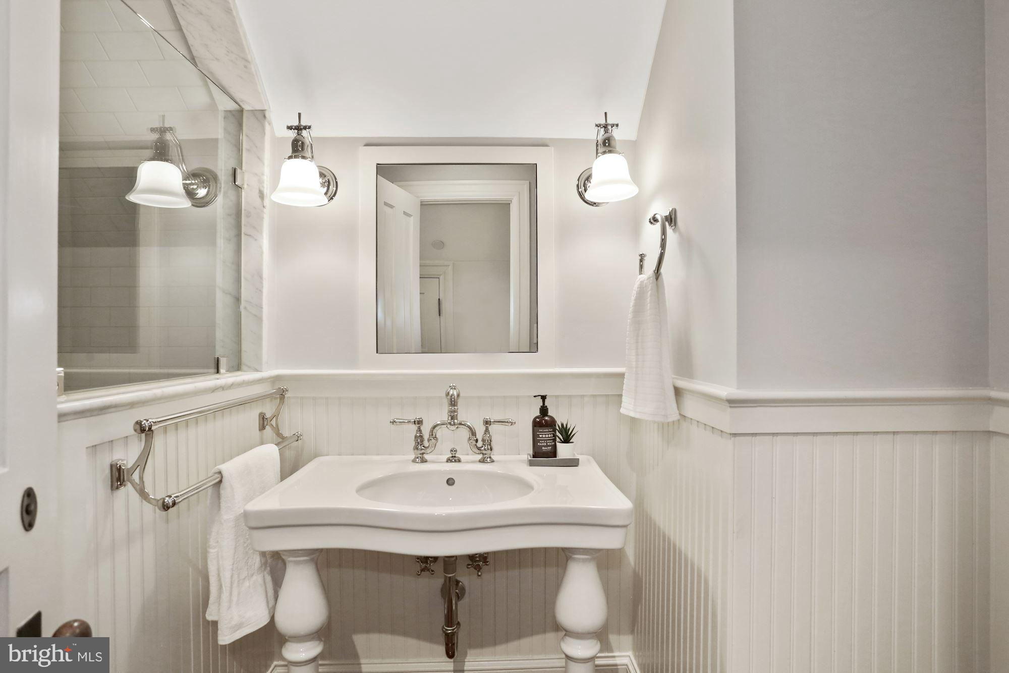 3310 Ross Place Northwest Washington, DC 20008 - Photo 40 of 67 Full Bathroom on Third Floor