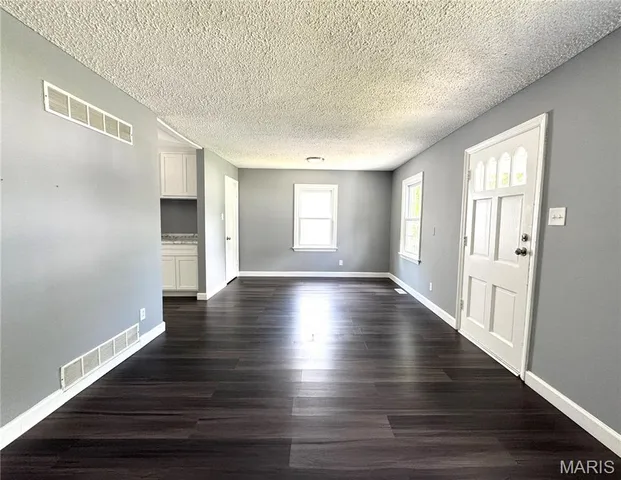 $212,900 | 4404 St Leo Lane, St. Ann, MO 63074