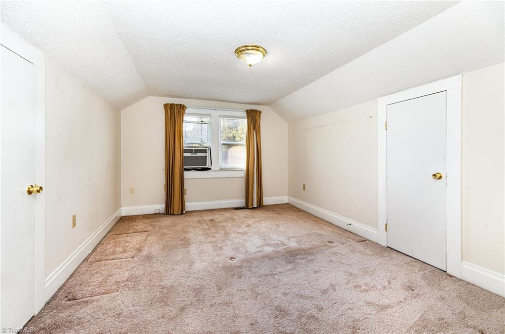 1007 Gordon Street High Point, NC 27260 - Photo 15 of 25