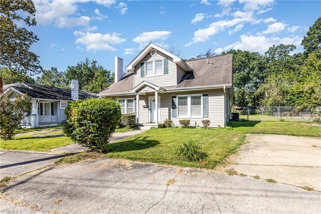 1007 Gordon Street High Point, NC 27260 - Photo 3 of 25