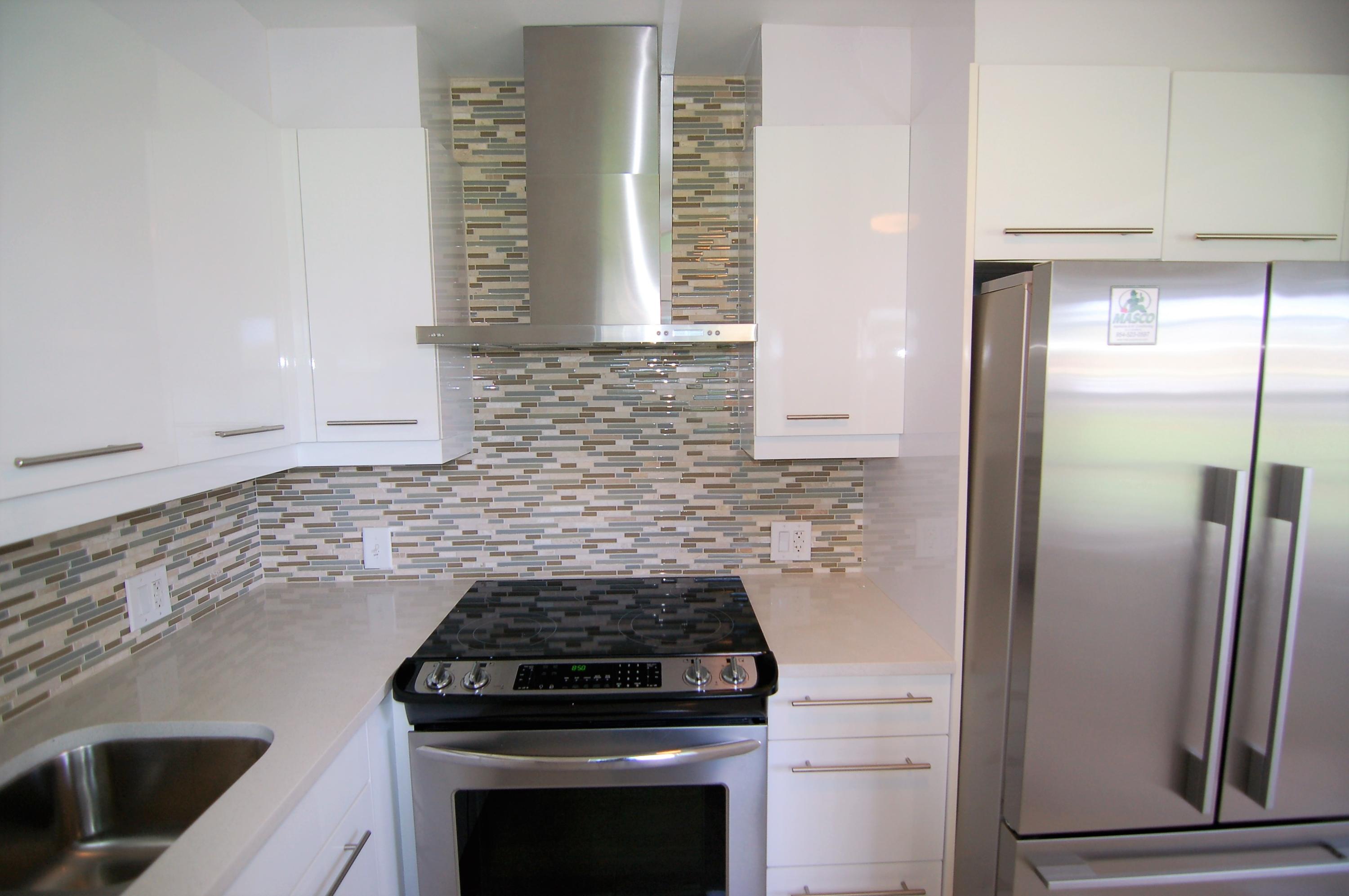 547 Mansfield M, Unit 547 Boca Raton, FL 33434 - Photo 1 of 25 KITCHEN 3