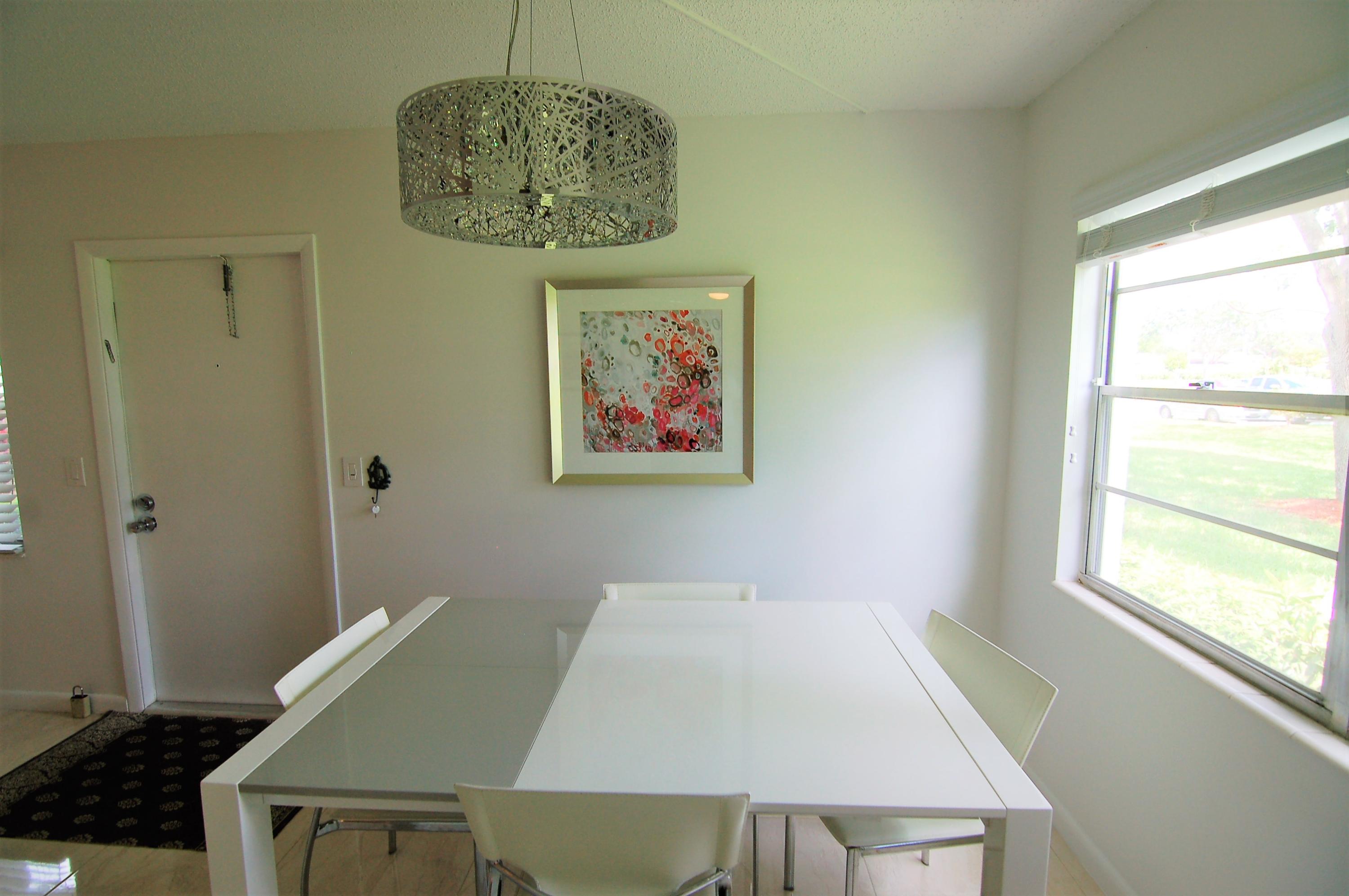 547 Mansfield M, Unit 547 Boca Raton, FL 33434 - Photo 19 of 25 DINING 2