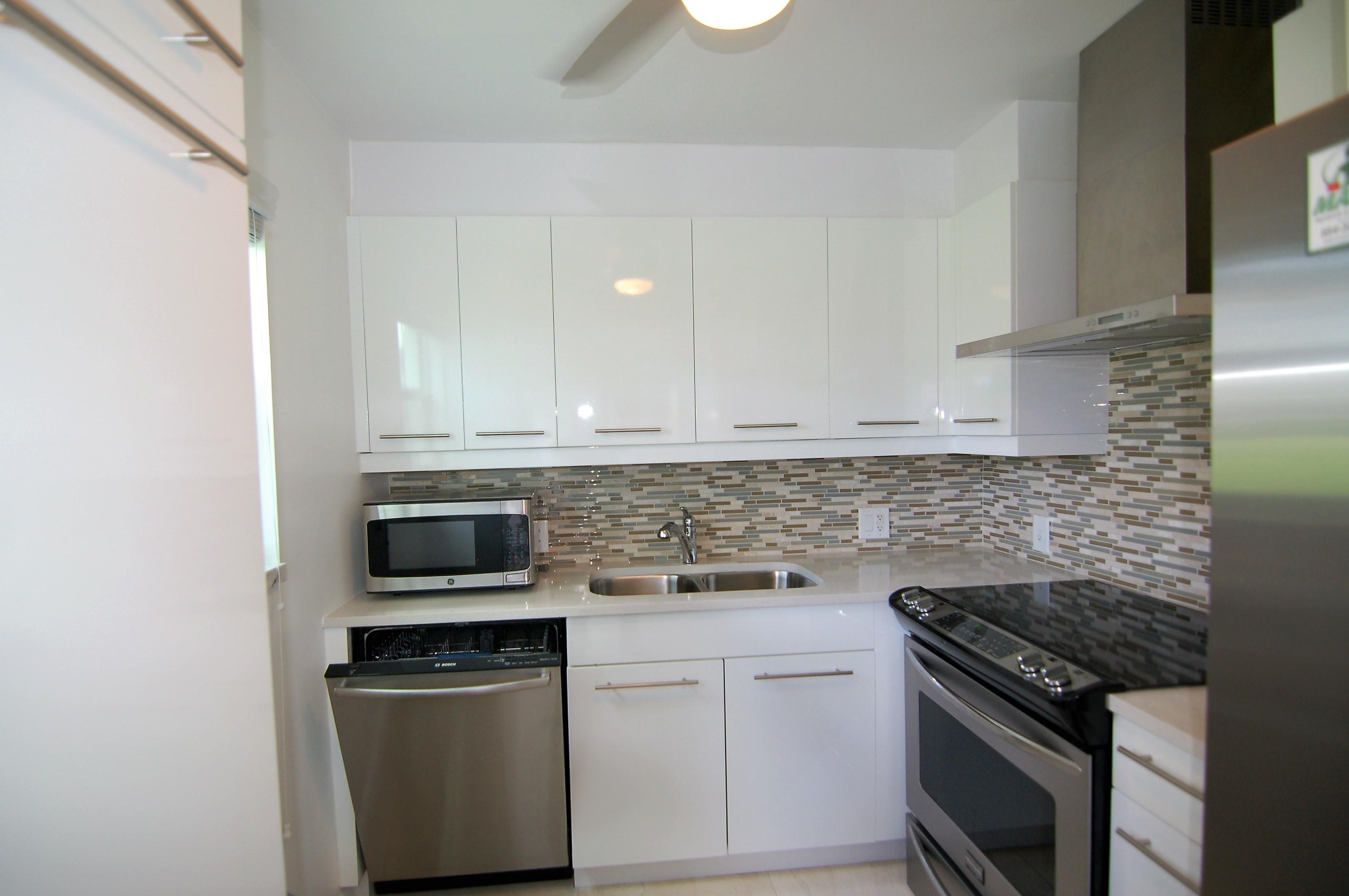 547 Mansfield M, Unit 547 Boca Raton, FL 33434 - Photo 5 of 25 KITCHEN