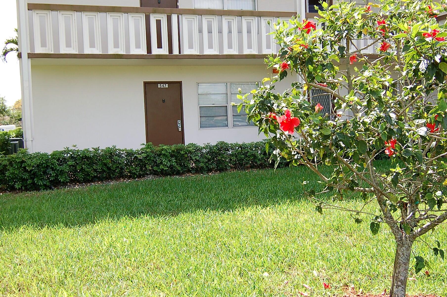 547 Mansfield M, Unit 547 Boca Raton, FL 33434 - Photo 8 of 25 FRONT 3