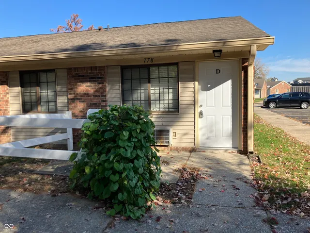 $900 | 778 Loews Boulevard, Greenwood, IN 46142