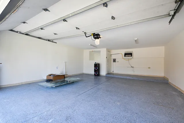 $3,500 | 17709 Peacock Lane, Tinley Park, IL 60487