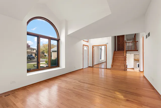 $3,500 | 17709 Peacock Lane, Tinley Park, IL 60487