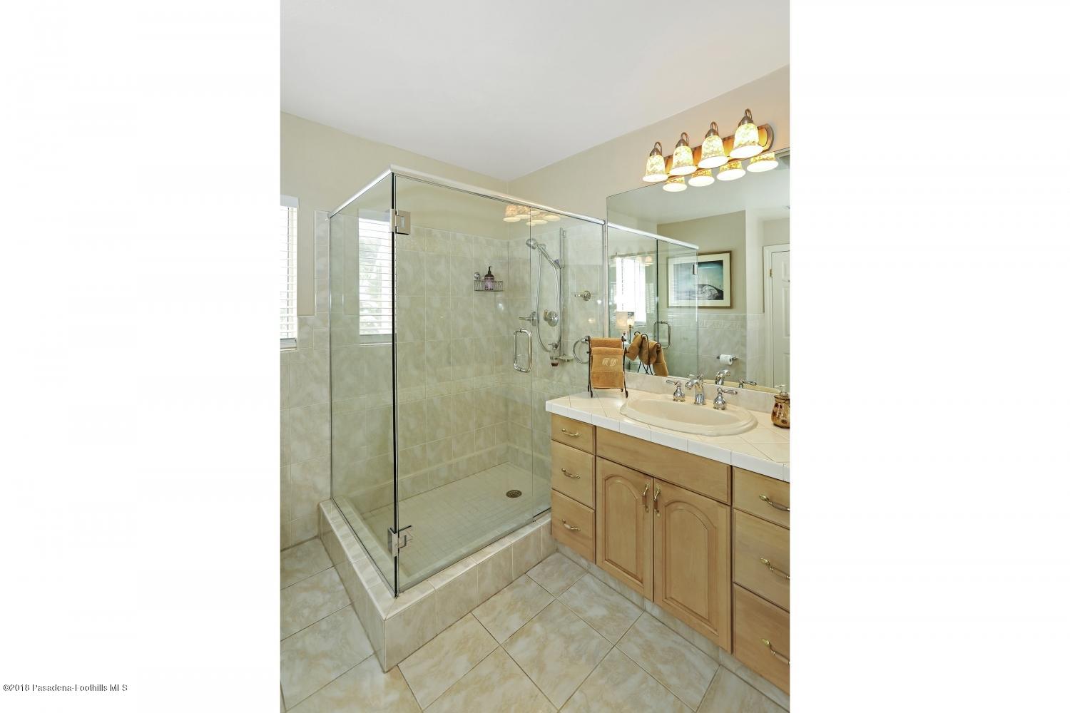4932 Viro Road La Canada Flintridge, CA 91011 - Photo 20 of 39 20