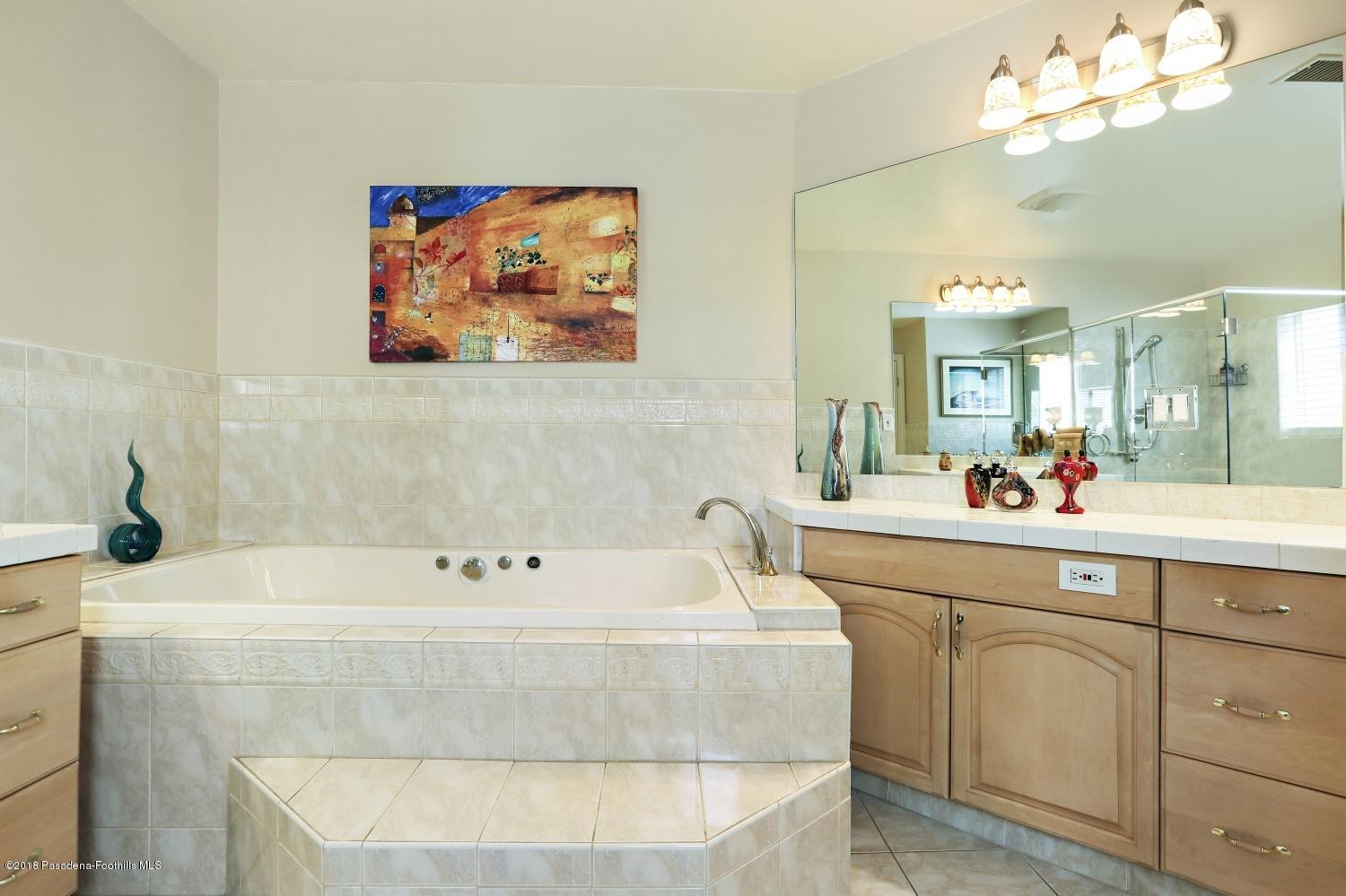 4932 Viro Road La Canada Flintridge, CA 91011 - Photo 21 of 39 21