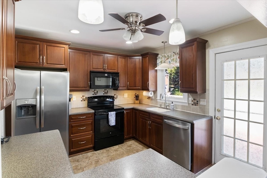 23 Samoset Road Dedham, MA 02026 - Photo 14 of 42 Gallery Image 14