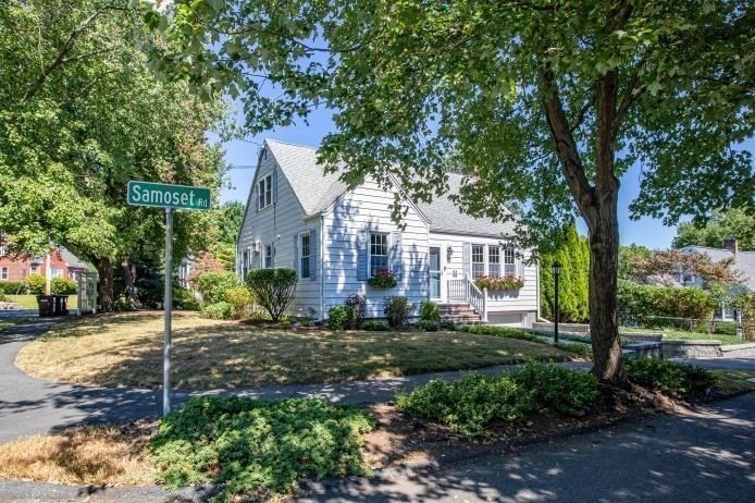 23 Samoset Road Dedham, MA 02026 - Photo 4 of 42 Gallery Image 4