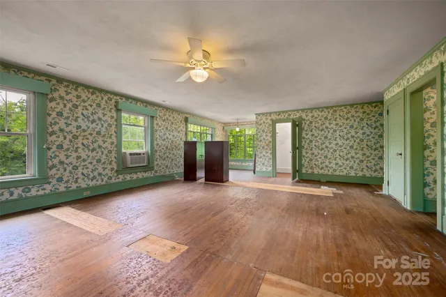 $870,000 | 93 Villa Barbara Lane, Tryon, NC 28782