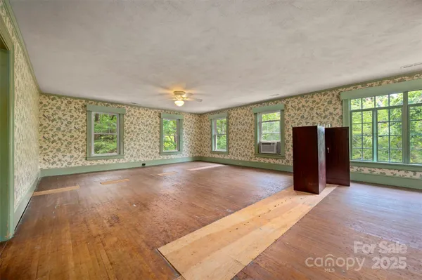 $815,000 | 93 Villa Barbara Lane, Tryon, NC 28782