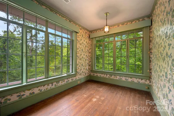 $815,000 | 93 Villa Barbara Lane, Tryon, NC 28782