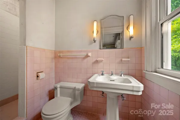 $815,000 | 93 Villa Barbara Lane, Tryon, NC 28782