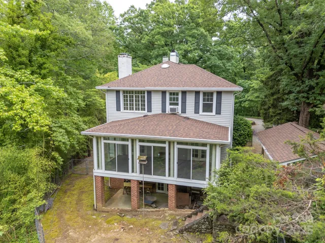 $870,000 | 93 Villa Barbara Lane, Tryon, NC 28782