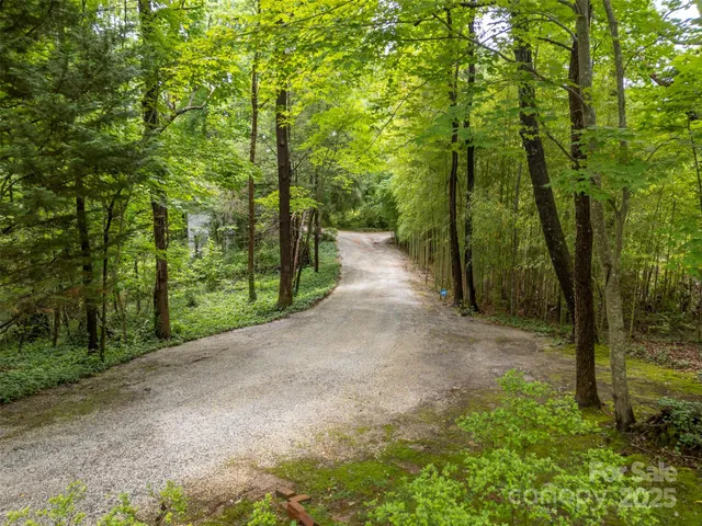 $870,000 | 93 Villa Barbara Lane, Tryon, NC 28782