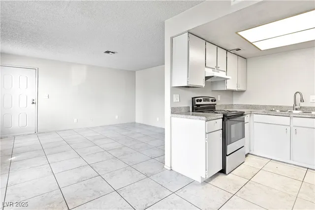 $1,400 | 4988 Newport Cove Drive, Unit A, Las Vegas, NV 89119