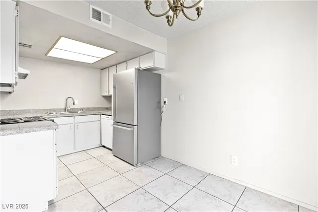 $1,400 | 4988 Newport Cove Drive, Unit A, Las Vegas, NV 89119