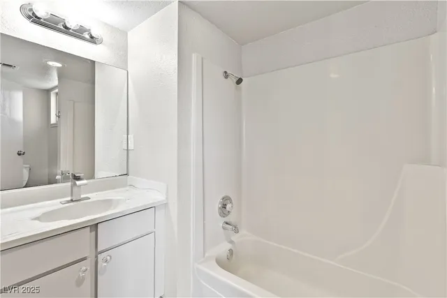 $1,400 | 4988 Newport Cove Drive, Unit A, Las Vegas, NV 89119