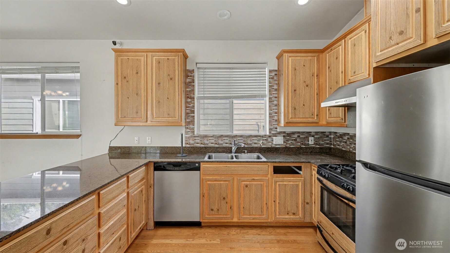 5316 31st Avenue South Seattle, WA 98108 - Photo 10 of 32
