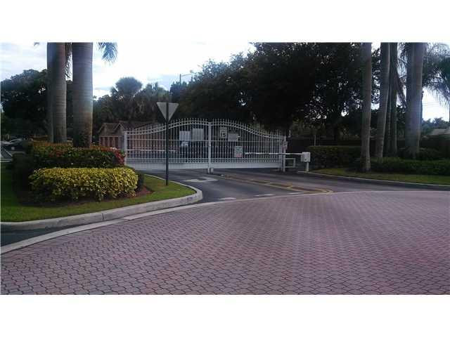 3844 Lyons Road, Unit 2094 Pompano Beach, FL 33073 - Photo 4 of 32 Exterior Front