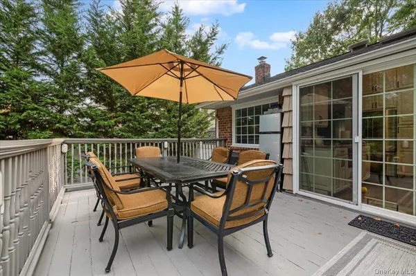 $1,195,000 | 9 Flint Lane, Jericho, NY 11753