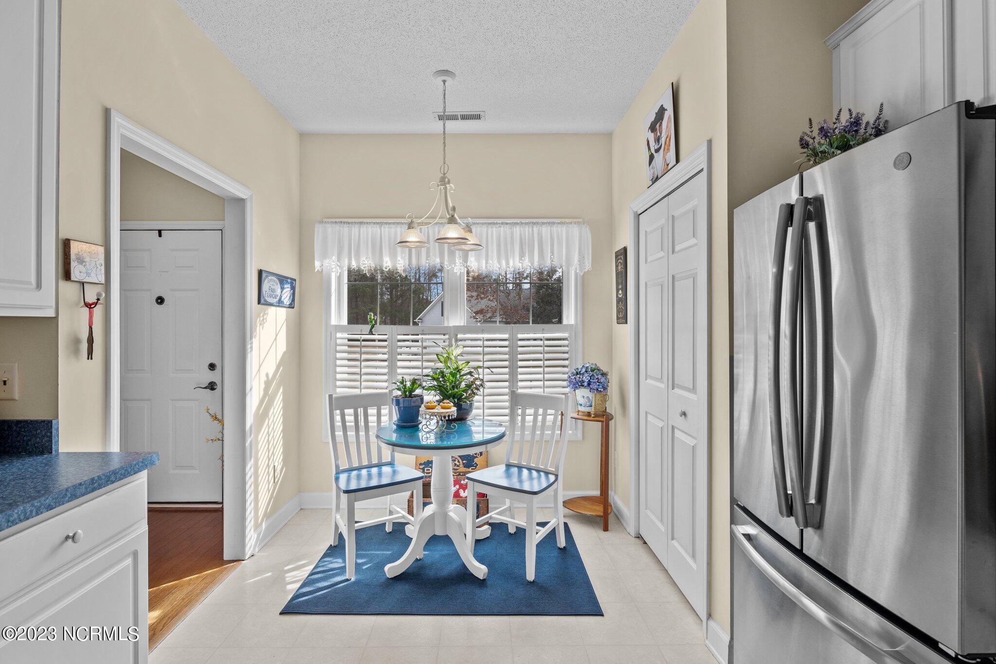 103 Neuchatel Road New Bern, NC 28562 - Photo 17 of 49 Breakfast Area