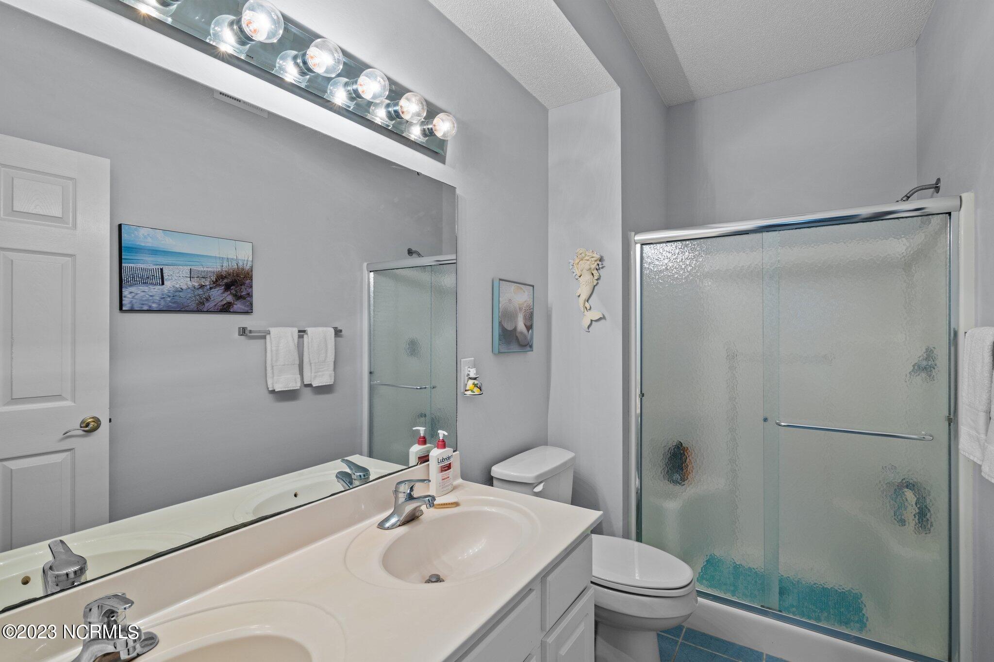 103 Neuchatel Road New Bern, NC 28562 - Photo 22 of 49 Primary Bath