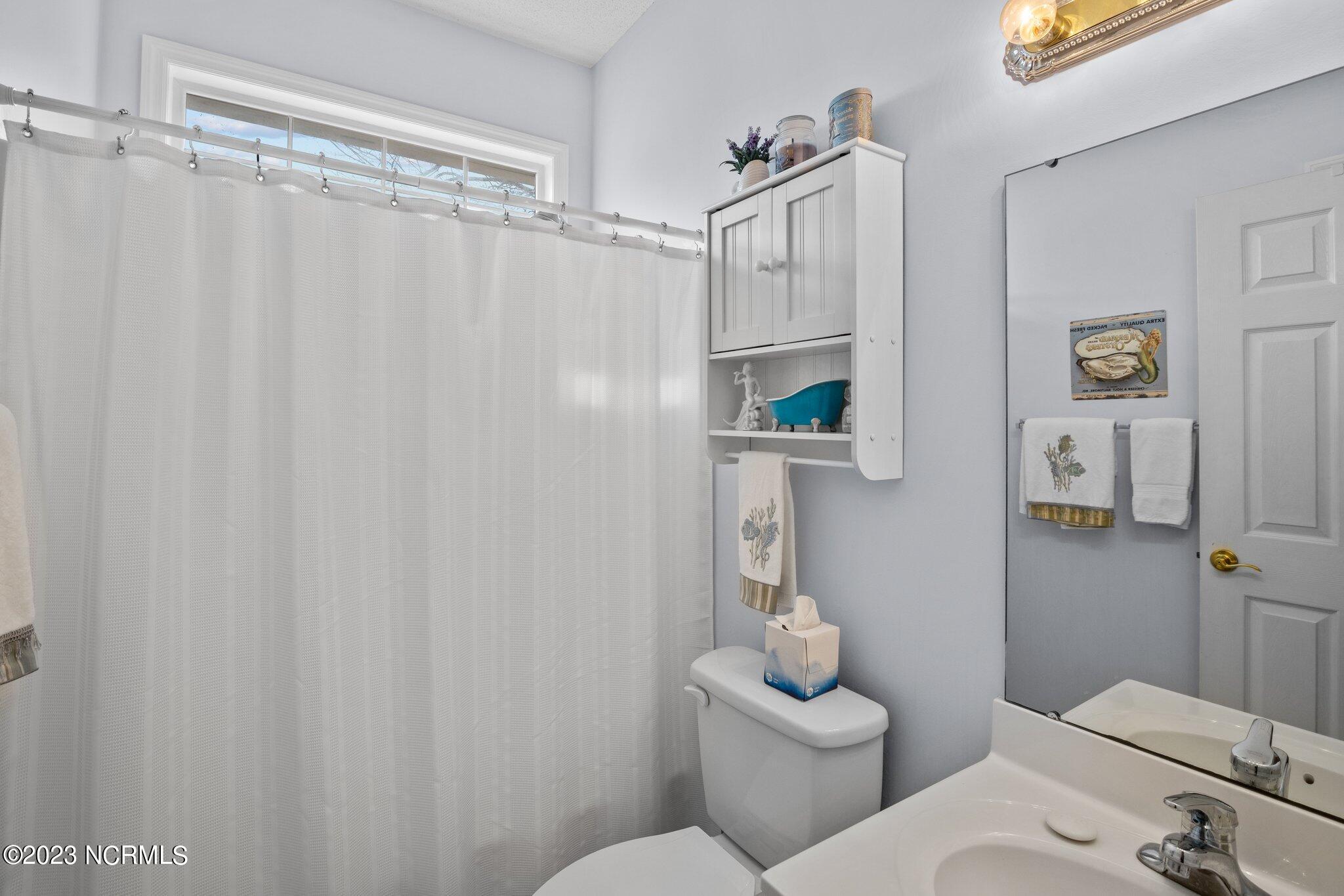 103 Neuchatel Road New Bern, NC 28562 - Photo 25 of 49 Guest Bath
