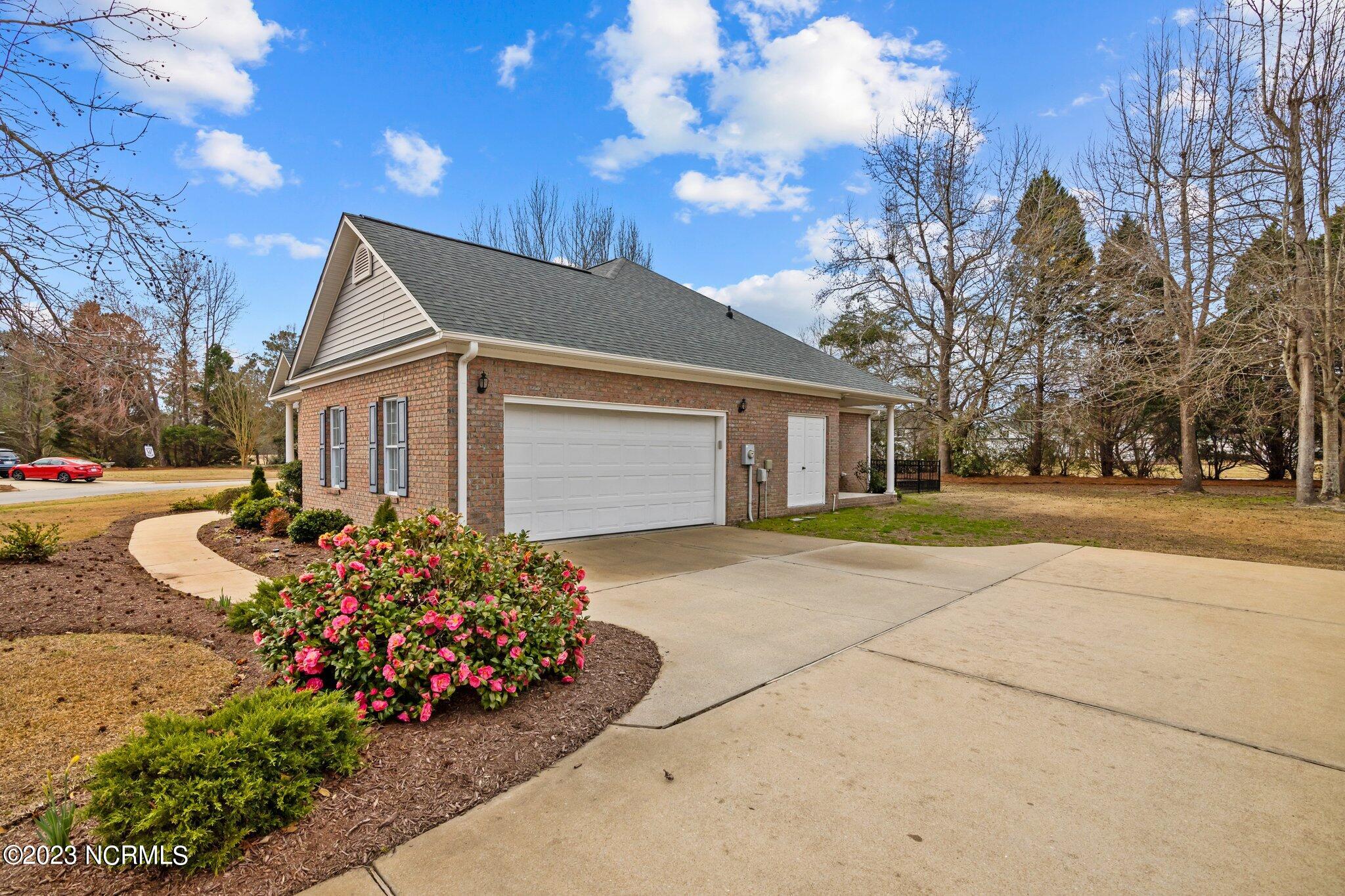 103 Neuchatel Road New Bern, NC 28562 - Photo 35 of 49 Extra Parking