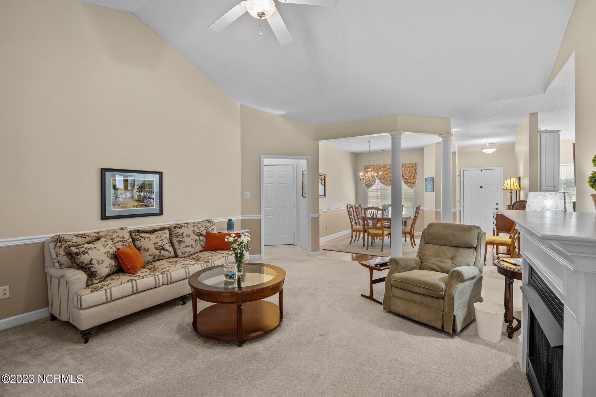 103 Neuchatel Road New Bern, NC 28562 - Photo 7 of 49 Living Space