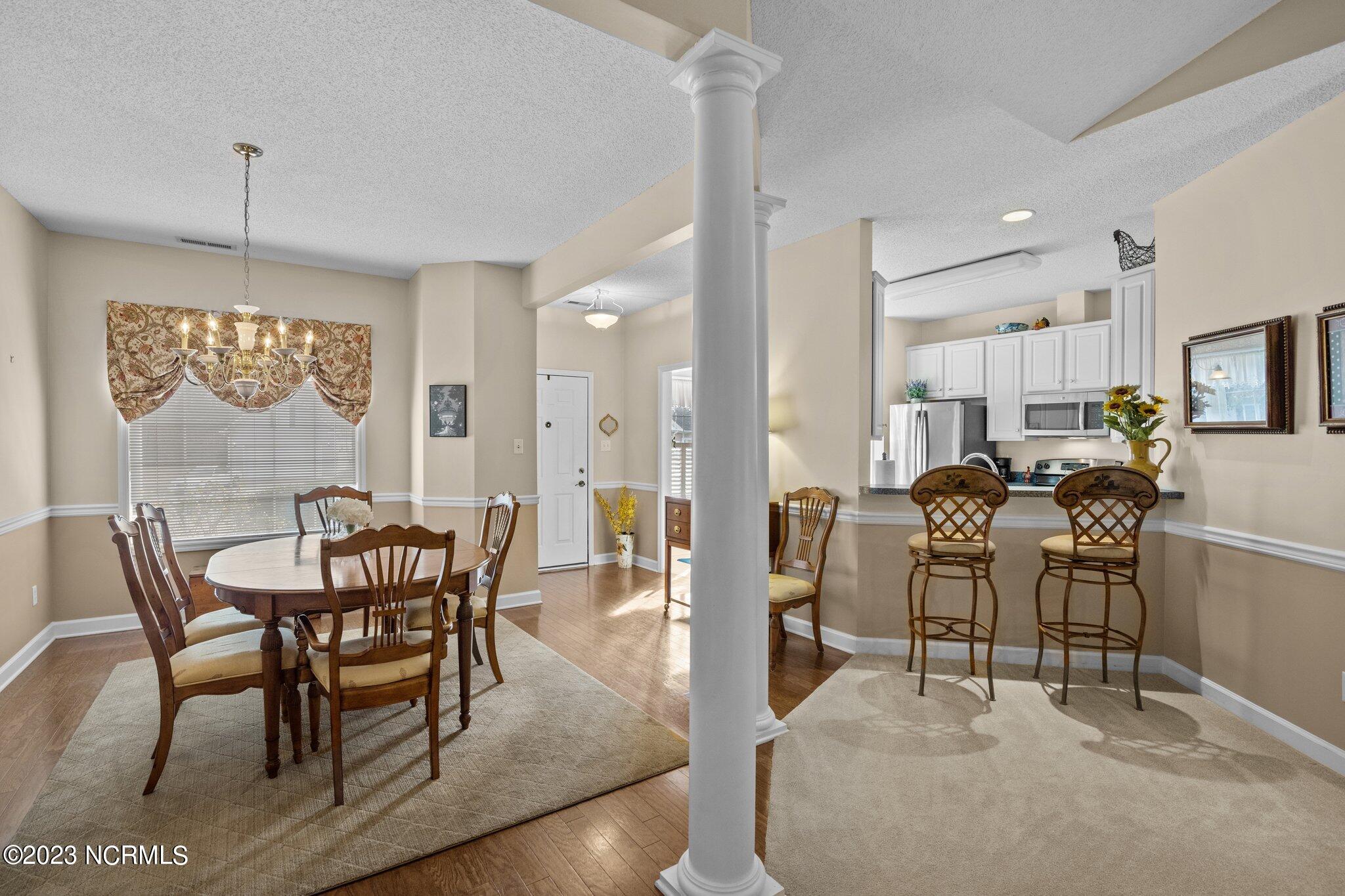 103 Neuchatel Road New Bern, NC 28562 - Photo 10 of 49 Kitchen Bar