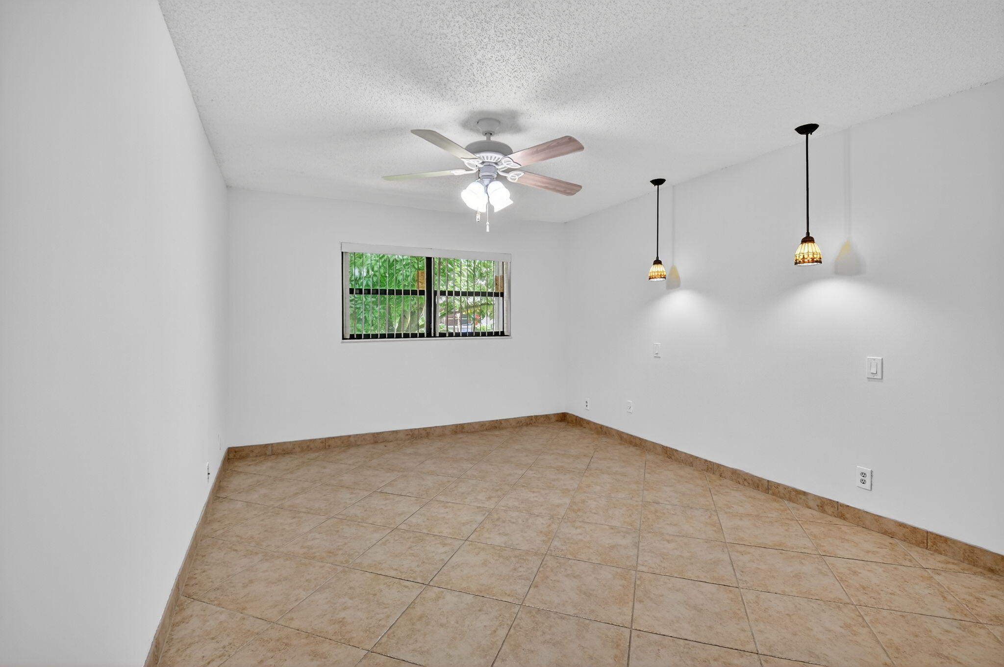 5775 Wanda Lane Delray Beach, FL 33484 - Photo 23 of 73 24-web-or-mls-DSC_4341