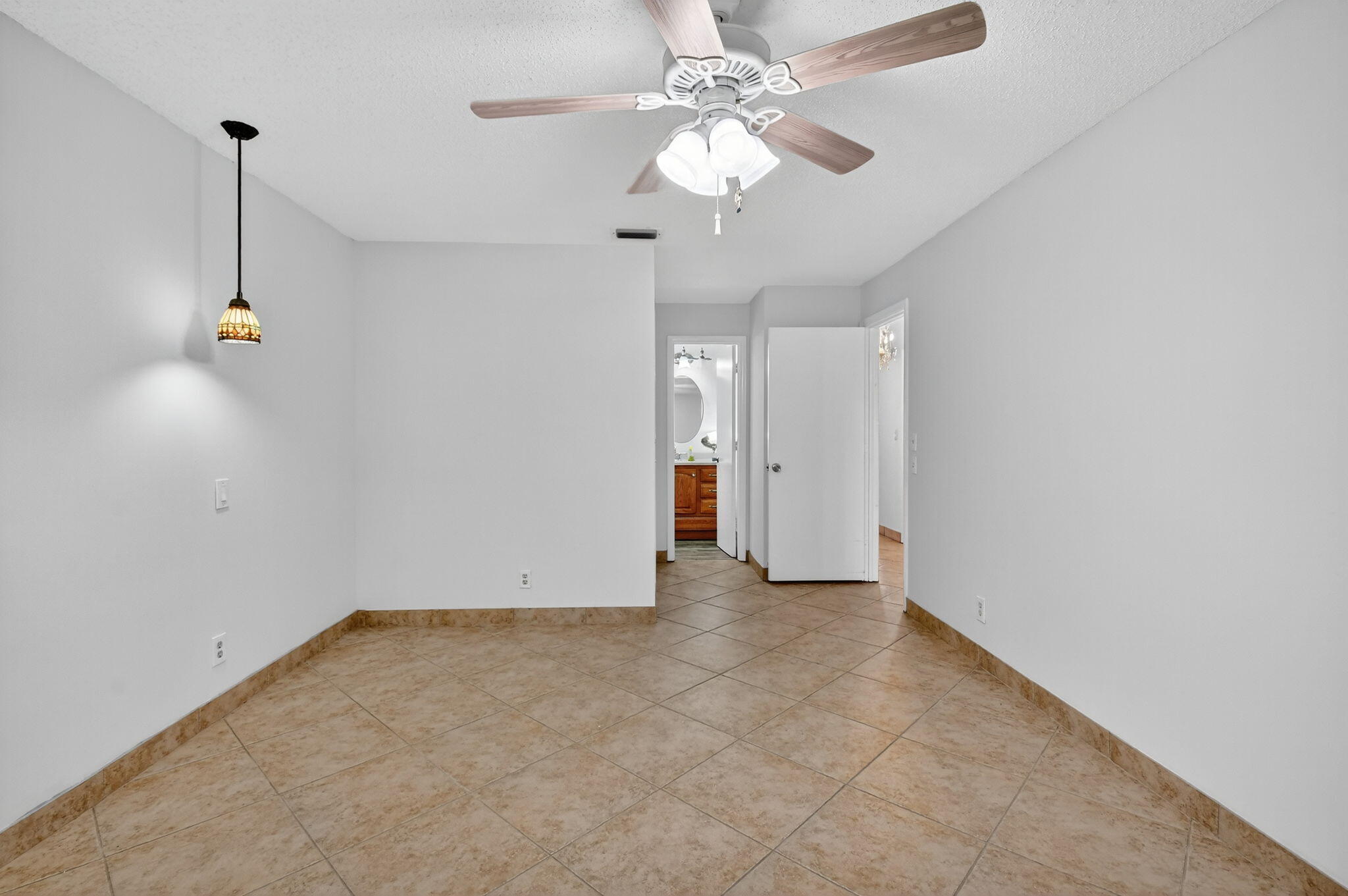 5775 Wanda Lane Delray Beach, FL 33484 - Photo 24 of 73 27-web-or-mls-DSC_4343