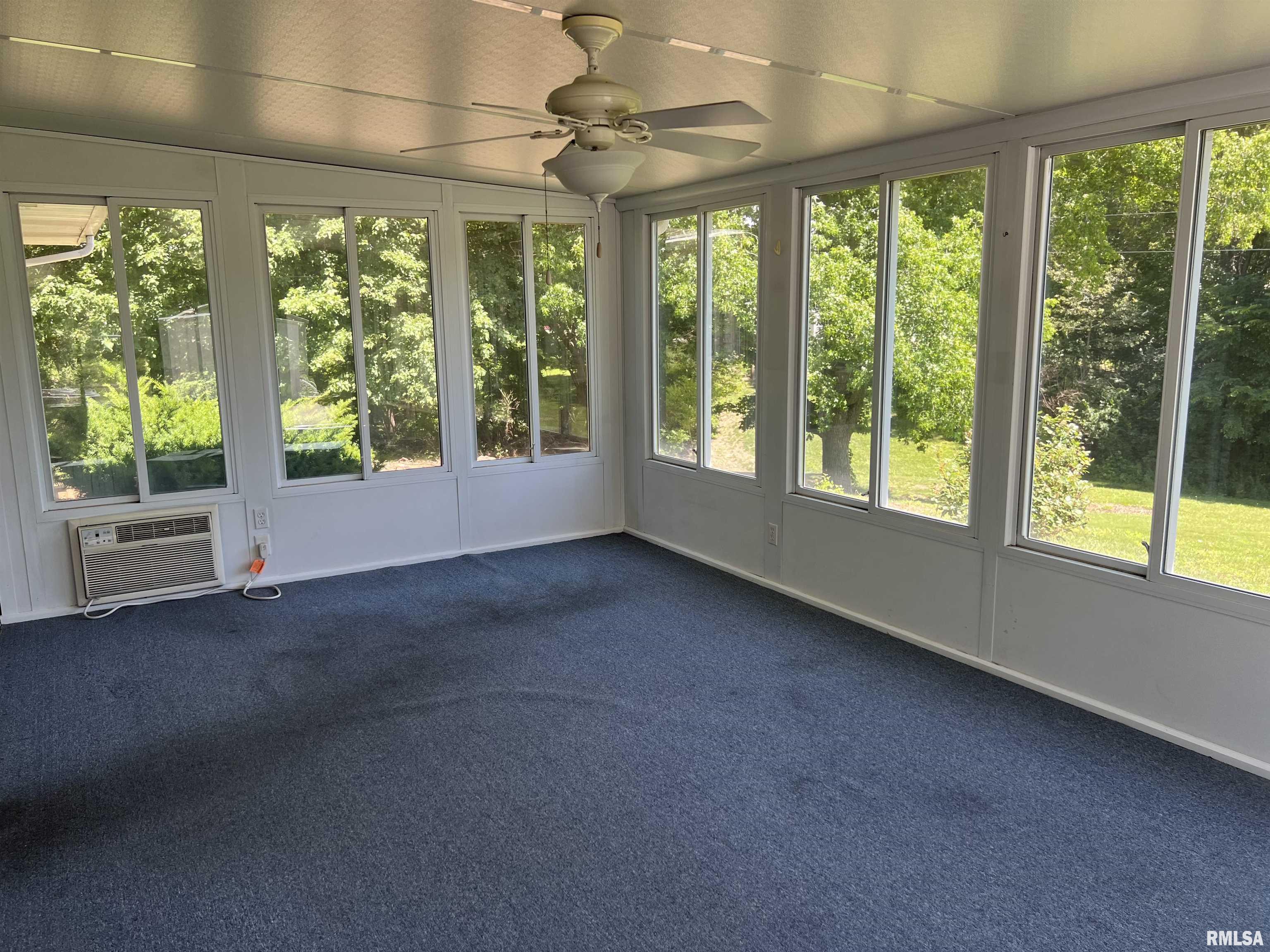1985 Ladue Road Jacksonville, IL 62650 - Photo 28 of 62
