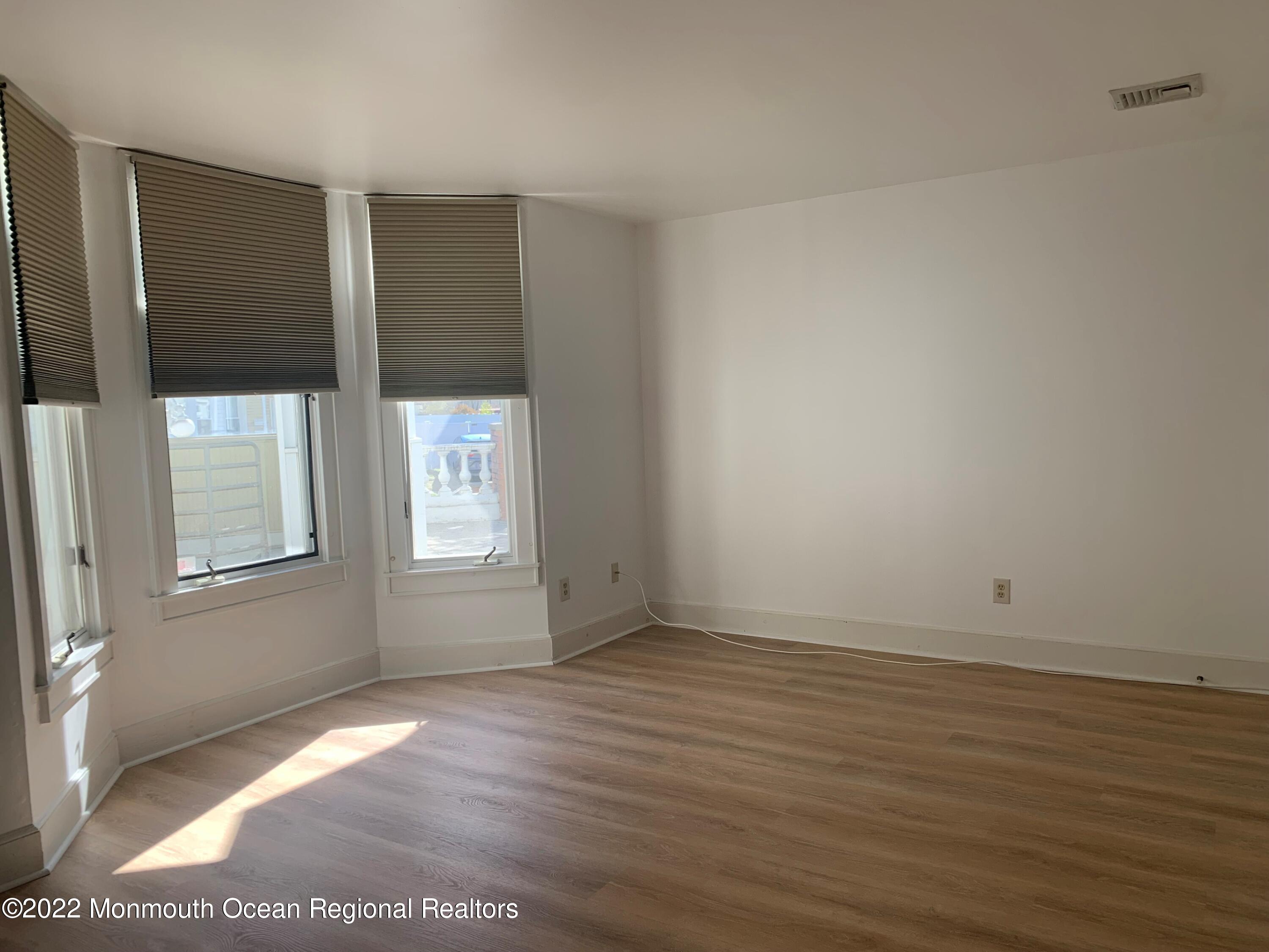 100 1st Street, Unit 10 Keyport, NJ 07735 - Photo 10 of 26 33