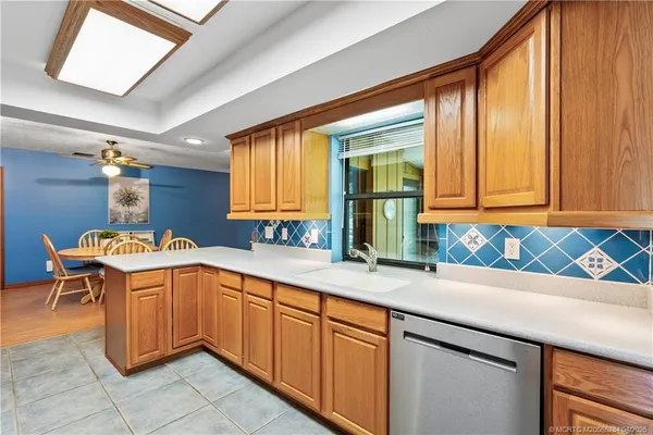 $595,000 | 903 Southwest Willow Lane, Palm City, FL 34990