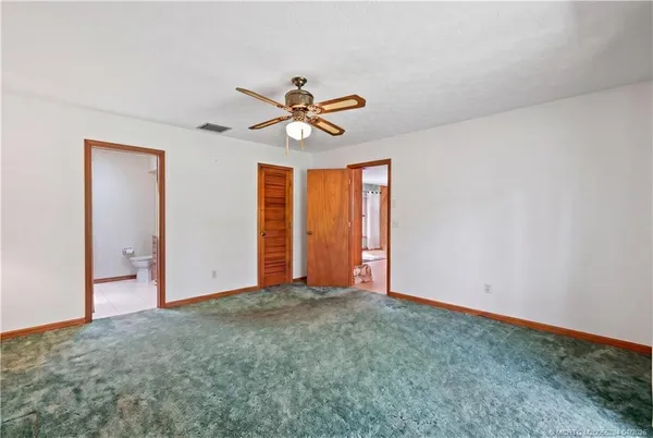 $595,000 | 903 Southwest Willow Lane, Palm City, FL 34990