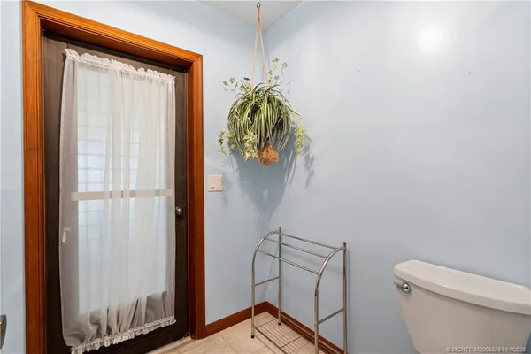 $595,000 | 903 Southwest Willow Lane, Palm City, FL 34990