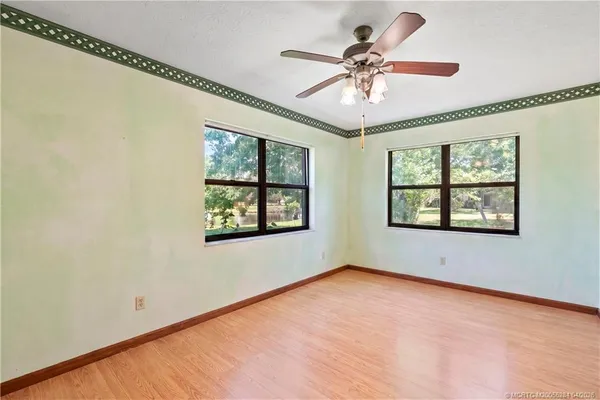 $595,000 | 903 Southwest Willow Lane, Palm City, FL 34990