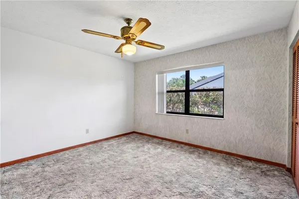 $595,000 | 903 Southwest Willow Lane, Palm City, FL 34990