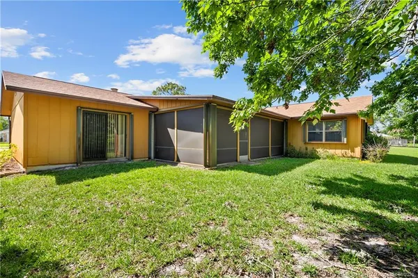 $595,000 | 903 Southwest Willow Lane, Palm City, FL 34990