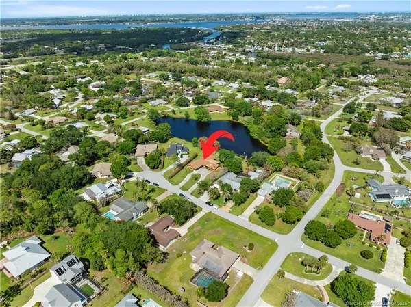 $595,000 | 903 Southwest Willow Lane, Palm City, FL 34990