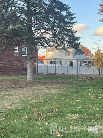 $580,000 | 506 Melrose Avenue, Middlesex, NJ 08846