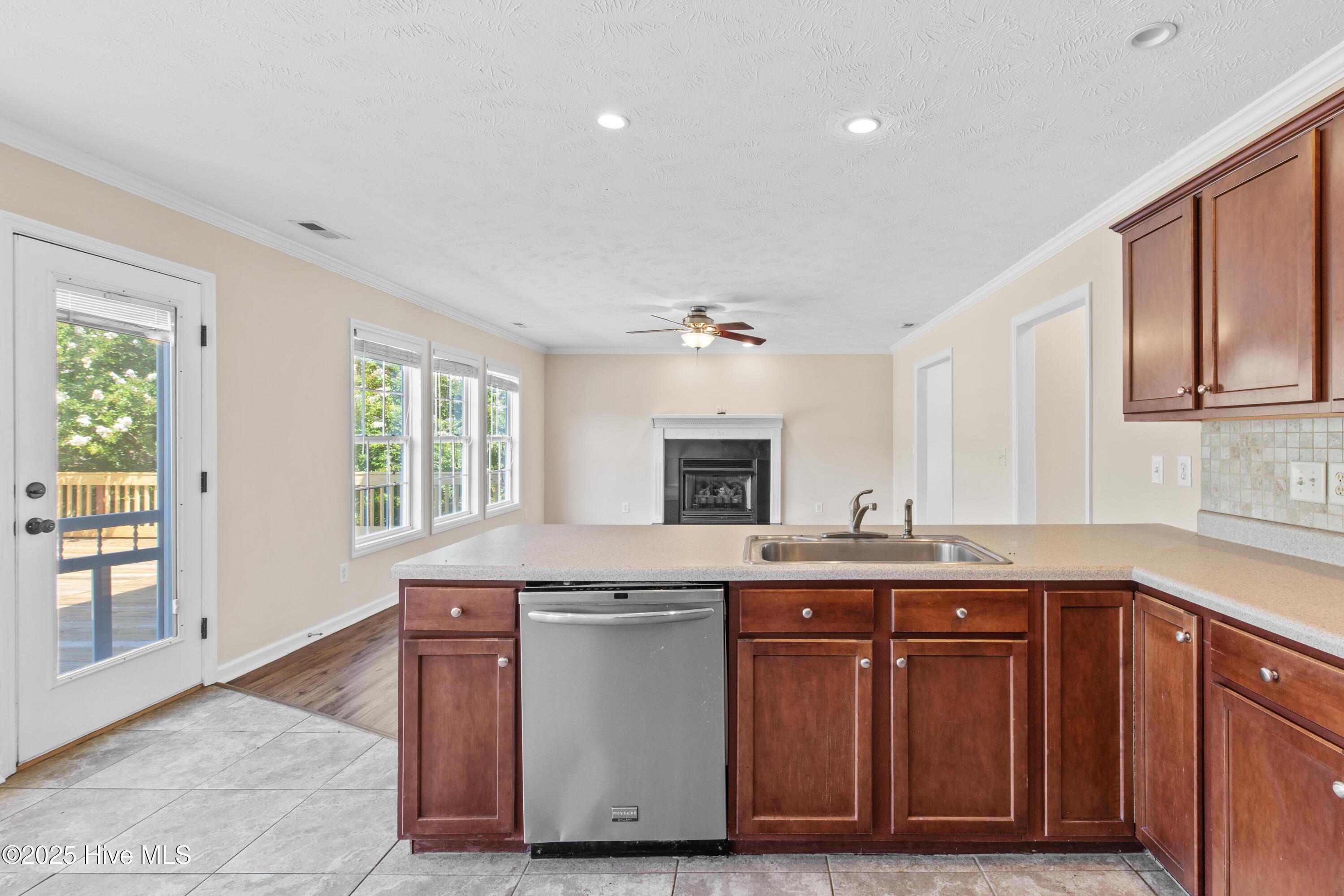 237 Rutherford Way Jacksonville, NC 28540 - Photo 20 of 58 18 (5)
