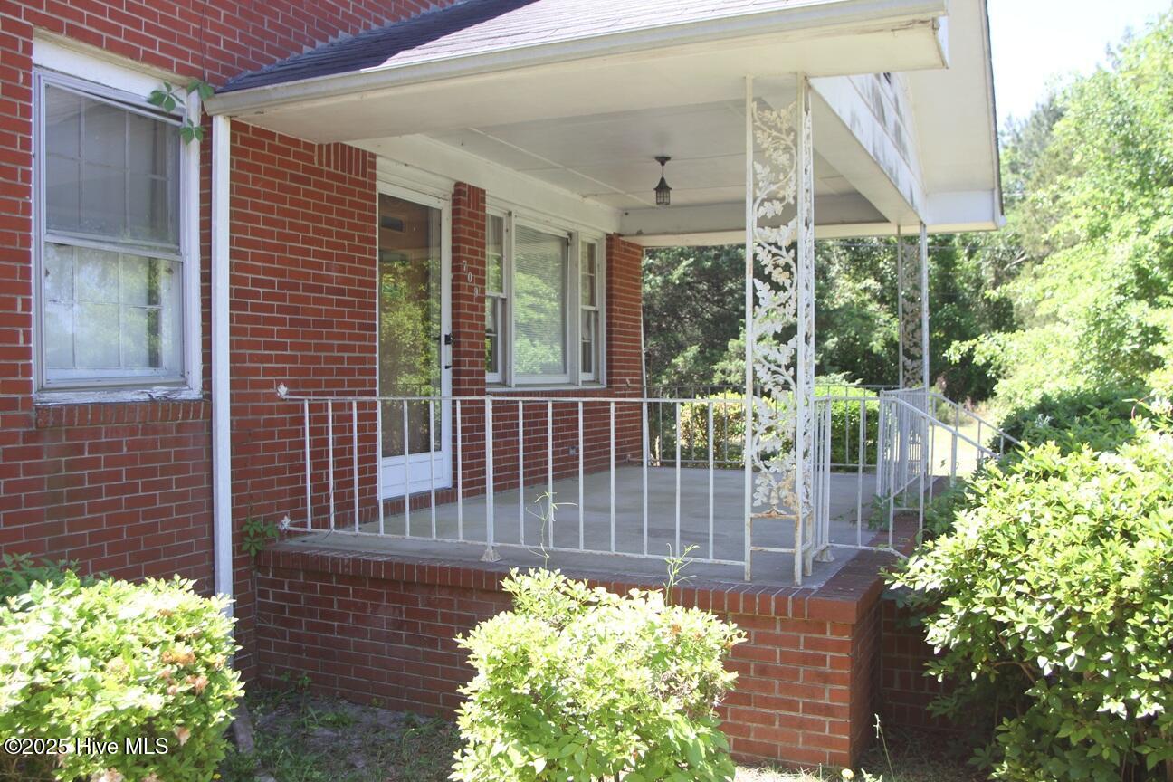 709 Quail Street Elizabethtown, NC 28337 - Photo 5 of 29