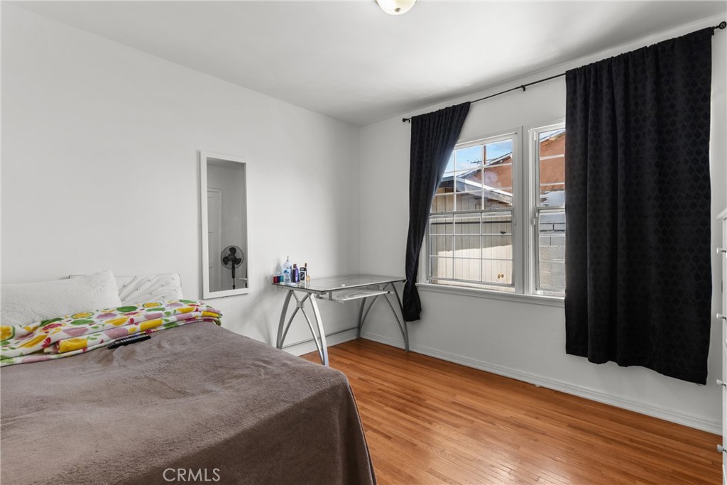 20006 Vanowen Street Winnetka, CA 91306 - Photo 14 of 29 2nd bedroom